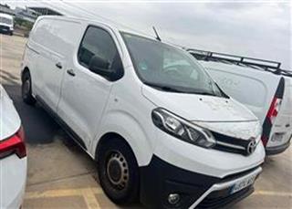 TOYOTA 1.5D 74KW MWB GX (102CV) FURGÓN - 4674-MCR